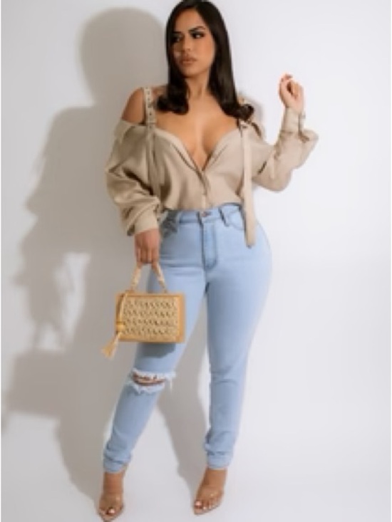 Diva Boutique Tops - *BRAND NEW* Diva Boutique Online Taupe Small Energetic Feel Long Top